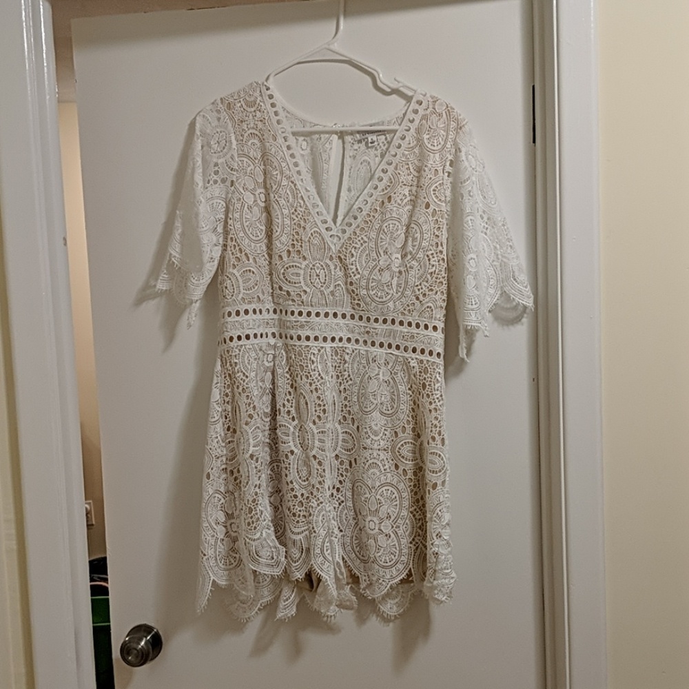 Socialite XL White Lace Romper